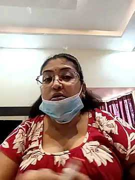 Snapshot of LAVERNIYA_ chatting on 01/03/25, 06:22 LAVERNIYA online show from 01/03/25, 06:22