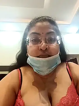 Snapshot of LAVERNIYA_ chatting on 01/04/25, 01:31 LAVERNIYA online show from 01/04/25, 01:31