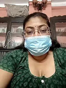 Snapshot of LAVERNIYA_ chatting on 01/05/25, 11:59 LAVERNIYA online show from 01/05/25, 11:59