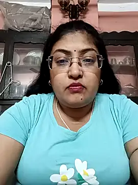 Snapshot of LAVERNIYA_ chatting on 01/21/25, 11:24 LAVERNIYA online show from 01/21/25, 11:24