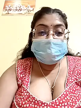Snapshot of LAVERNIYA_ chatting on 02/17/25, 12:16 LAVERNIYA online show from 02/17/25, 12:16