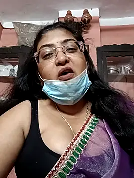 Snapshot of LAVERNIYA_ chatting on 03/21/25, 06:51 LAVERNIYA online show from 03/21/25, 06:51