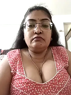 Snapshot of LAVERNIYA_ chatting on 09/20/25, 10:05 LAVERNIYA online show from 09/20/25, 10:05