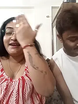Snapshot of LAVERNIYA_ chatting on 10/11/25, 10:58 LAVERNIYA online show from 10/11/25, 10:58