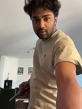 Snapshot of blackboy93ita chatting on 03/05/25, 09:27 blackboy93ita online show from 03/05/25, 09:27