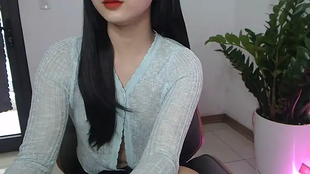 Snapshot of Zem-Fortunately chatting on 11/07/25, 05:07 Zem-Fortunately online show from 11/07/25, 05:07