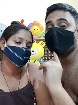 IND COUPLE1 online show from 02/22/25, 11:46