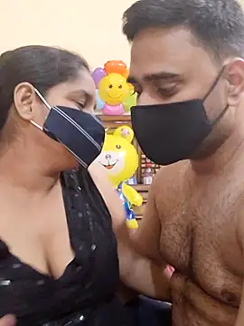 IND COUPLE1 online show from 02/24/25, 03:42