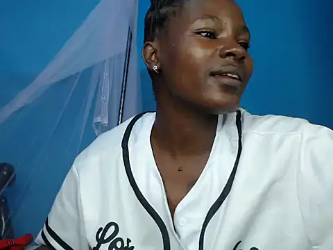 TrishaKalid online show from 10/31/25, 12:39