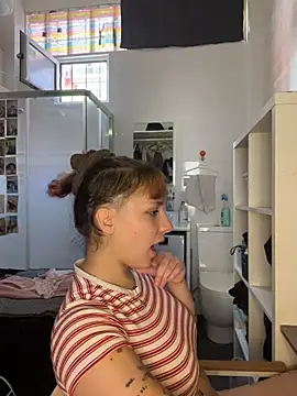 Hawitxui online show from 10/24/25, 12:12