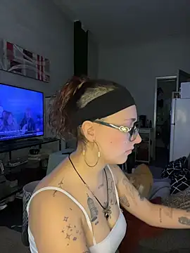 Hawitxui online show from 11/20/25, 09:53