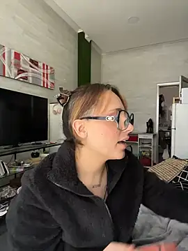 Hawitxui online show from 11/27/25, 10:17