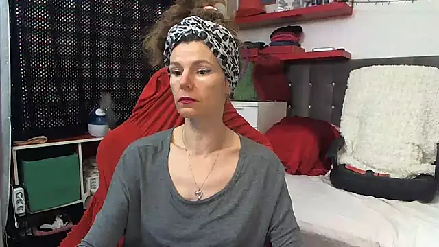 kellyterapy online show from 02/11/25, 06:44