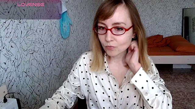 Athena Richards online show from 06/14/26, 09:11