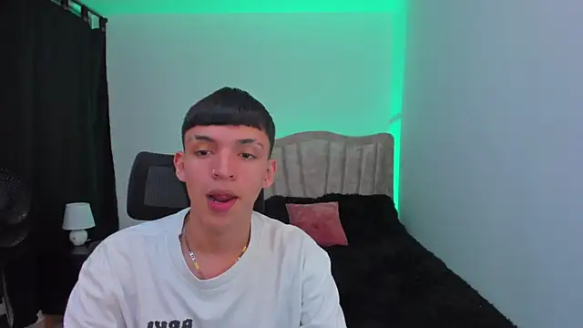 Juan Nd Steven online show from 09/24/25, 04:27