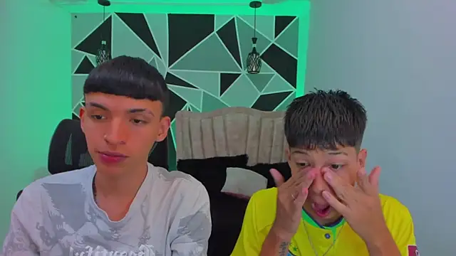 Juan Nd Steven online show from 11/12/25, 04:24