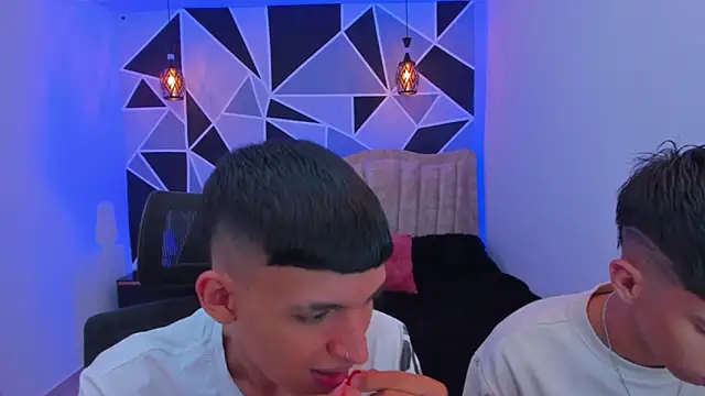 Juan Nd Steven online show from 11/15/25, 04:32