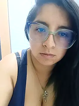  Angelinaandrade  online show from 11/06/25, 01:28