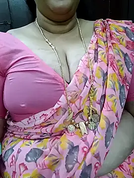 Snapshot of ashikaa_r chatting on 02/19/26, 09:44 ashikaa r online show from 02/19/26, 09:44