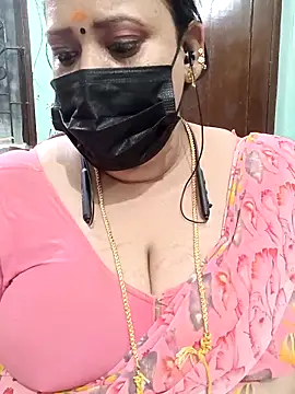Snapshot of ashikaa_r chatting on 05/01/26, 05:50 ashikaa r online show from 05/01/26, 05:50