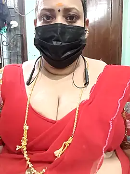 Snapshot of ashikaa_r chatting on 05/05/26, 05:43 ashikaa r online show from 05/05/26, 05:43
