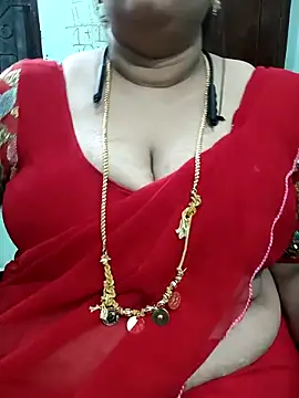 Snapshot of ashikaa_r chatting on 05/09/26, 06:13 ashikaa r online show from 05/09/26, 06:13