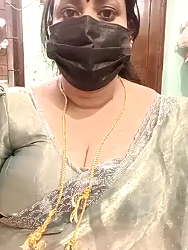 Snapshot of ashikaa_r chatting on 05/15/26, 04:47 ashikaa r online show from 05/15/26, 04:47