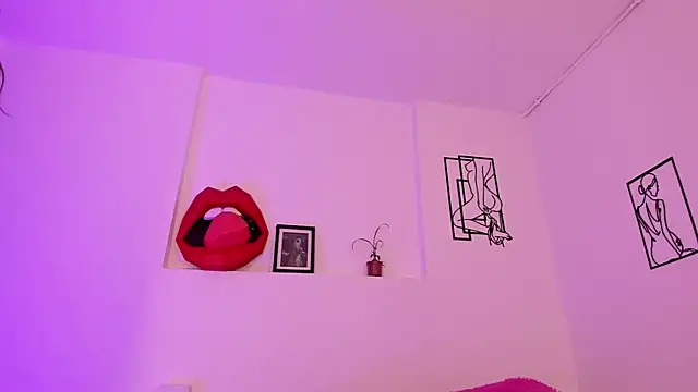 Snapshot of ari_amisi chatting on 03/13/25, 09:48 ari amisi online show from 03/13/25, 09:48