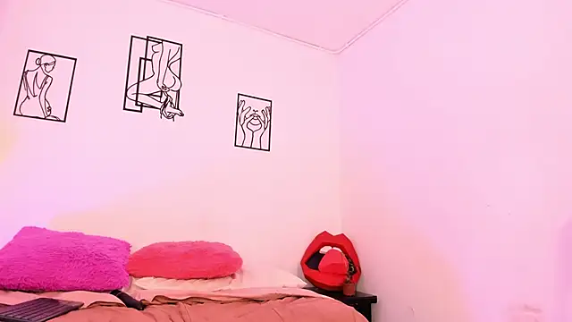 Snapshot of ari_amisi chatting on 12/19/25, 05:42 ari amisi online show from 12/19/25, 05:42