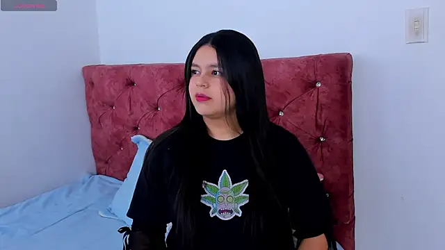 skyhotgirll online show from 05/13/26, 07:11