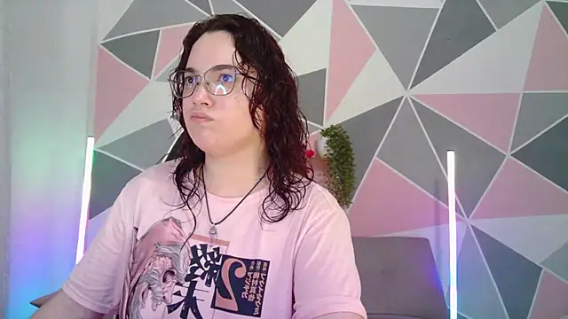 AndrewAnndCherry online show from 06/05/26, 12:28