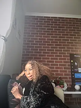 Snapshot of Dime-__ chatting on 02/19/25, 12:55 Dime-   online show from 02/19/25, 12:55