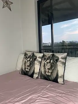 Dime-   online show from 02/21/26, 04:52