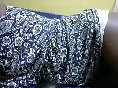 Snapshot of pretty_prickle chatting on 12/02/24, 09:06 pretty prickle online show from 12/02/24, 09:06