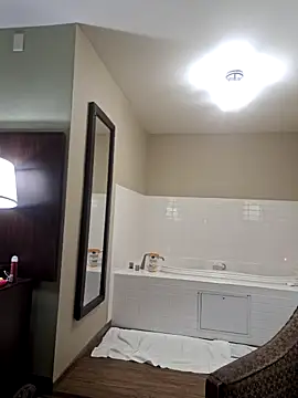 mcv131985 online show from 11/29/25, 03:09