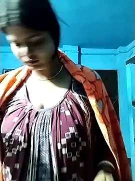 Snapshot of Hot_Pakhi chatting on 12/19/24, 04:24 Hot Pakhi online show from 12/19/24, 04:24