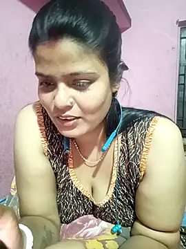 Snapshot of Hot_Pakhi chatting on 02/16/25, 08:54 Hot Pakhi online show from 02/16/25, 08:54