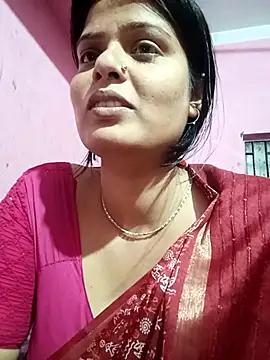 Snapshot of Hot_Pakhi chatting on 02/25/25, 03:38 Hot Pakhi online show from 02/25/25, 03:38