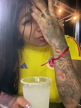 Snapshot of luisa16xxx chatting on 03/21/25, 12:18 luisa16xxx online show from 03/21/25, 12:18