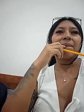 luisa16xxx online show from 04/11/26, 08:35