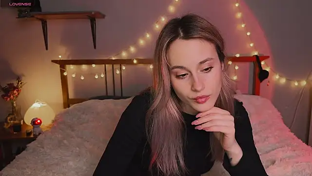 Snapshot of aviva_faith chatting on 10/27/25, 05:50 aviva faith online show from 10/27/25, 05:50