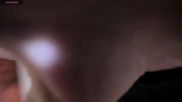 Snapshot of _Antonnela_ chatting on 01/06/26, 03:27 Antonnela online show from 01/06/26, 03:27