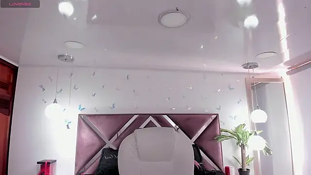 Snapshot of _Antonnela_ chatting on 01/14/26, 09:20 Antonnela online show from 01/14/26, 09:20