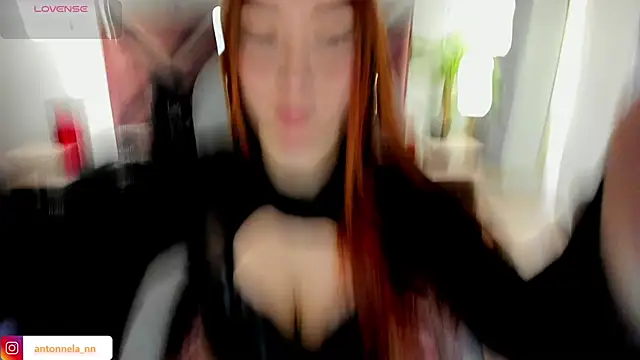 Snapshot of _Antonnela_ chatting on 02/02/26, 07:56 Antonnela online show from 02/02/26, 07:56