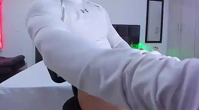 Alexander Martines online show from 12/28/24, 02:22