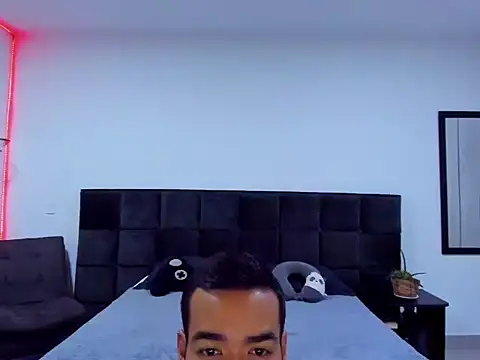 Alexander Martines online show from 11/29/25, 01:52