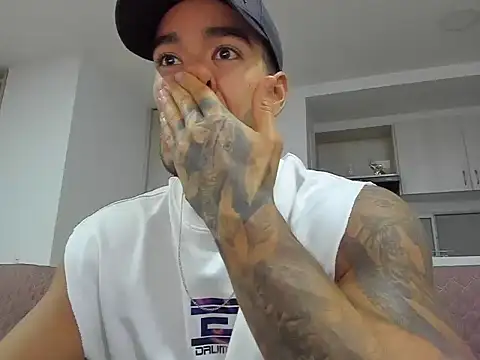Alexander Martines online show from 07/09/26, 12:26