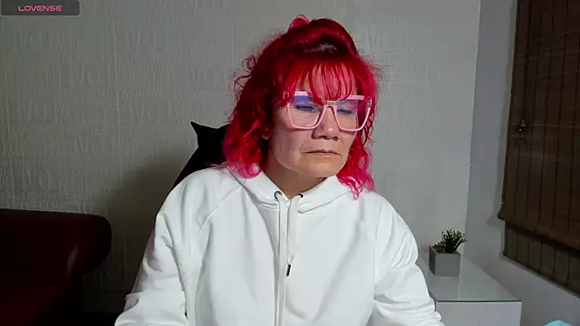 Snapshot of Salomeediaz_ chatting on 01/15/25, 08:58 Salomeediaz online show from 01/15/25, 08:58