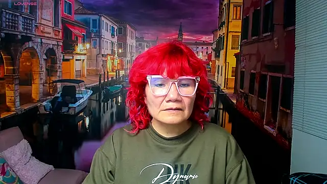 Snapshot of Salomeediaz_ chatting on 01/19/25, 01:12 Salomeediaz online show from 01/19/25, 01:12