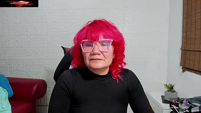 Snapshot of Salomeediaz_ chatting on 02/12/25, 12:05 Salomeediaz online show from 02/12/25, 12:05